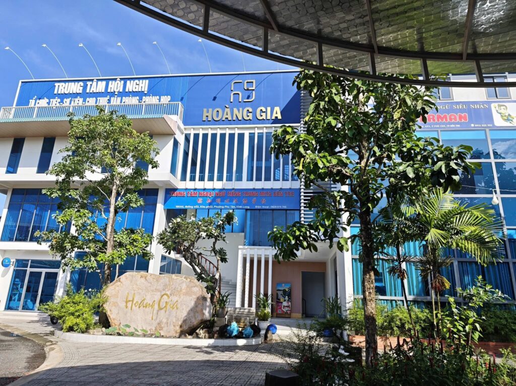 Trung Tam Hoi Nghi Tiec Cuoi Nha Hang Hoang Gia (10)
