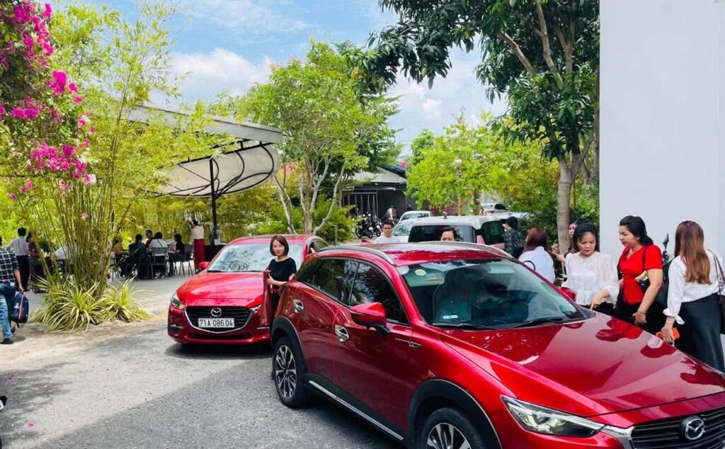 Trung Tam Hoi Nghi Tiec Cuoi Nha Hang Hoang Gia 13