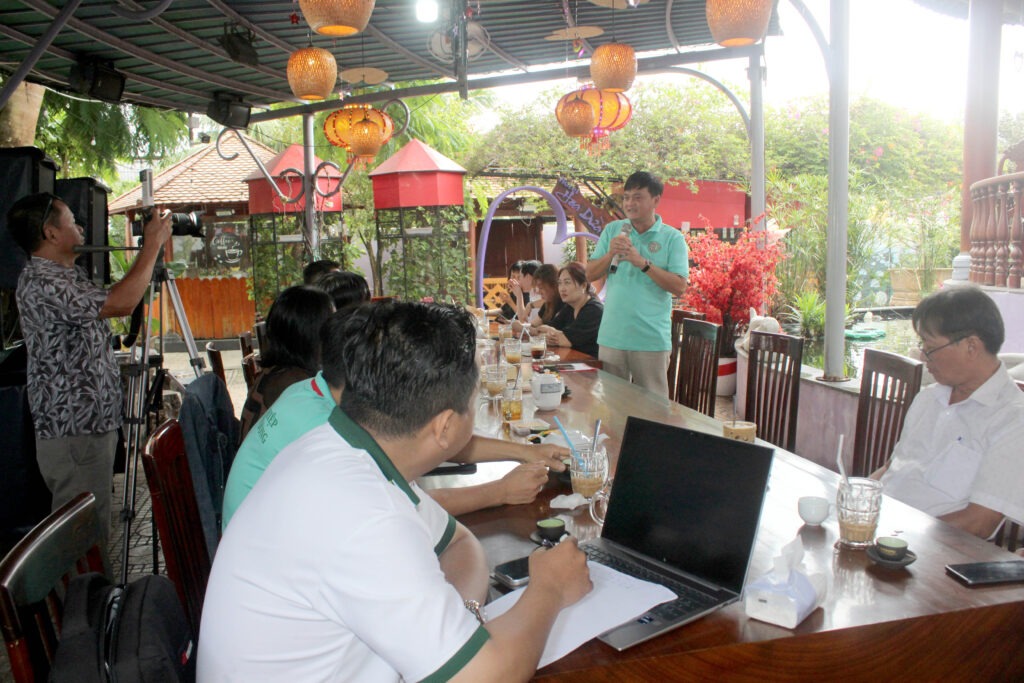 "Cà Phê Doanh Nghiệp" phường Sơn Đông tháng 9/2026 - tăng cường đối thoại, đồng hành phát triển 4 Cà Phê Doanh Nghiệp Phường Sơn Đông Tỉnh Vĩnh Long (6)