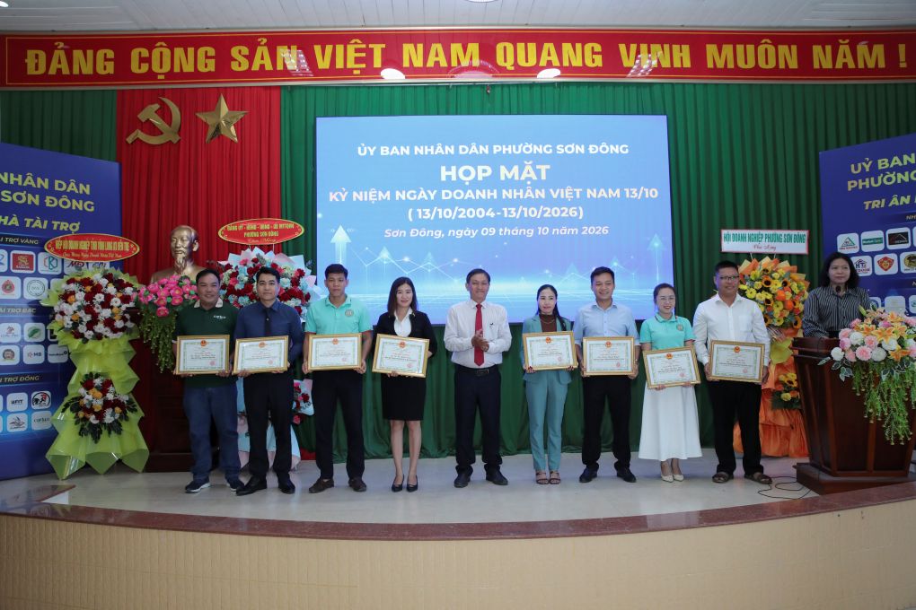 HỌP MẶT NGÀY DOANH NHÂN VIỆT NAM   PHƯỜNG SƠN ĐÔNG (53)