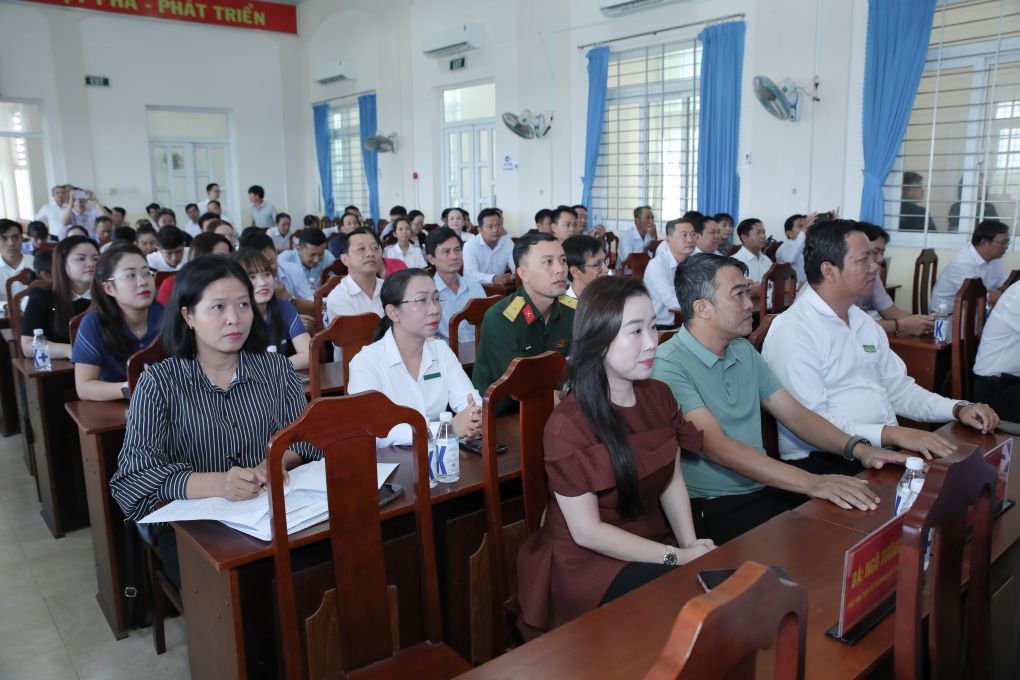 Phường Sơn Đông họp mặt kỷ niệm 22 năm Ngày Doanh Nhân Việt Nam: Đồng hành, bứt phá và phát triển bền vững 3 MEKONG HỌP MẶT NGÀY DOANH NHÂN VIỆT NAM PHƯỜNG SƠN ĐÔNG (15) (1)