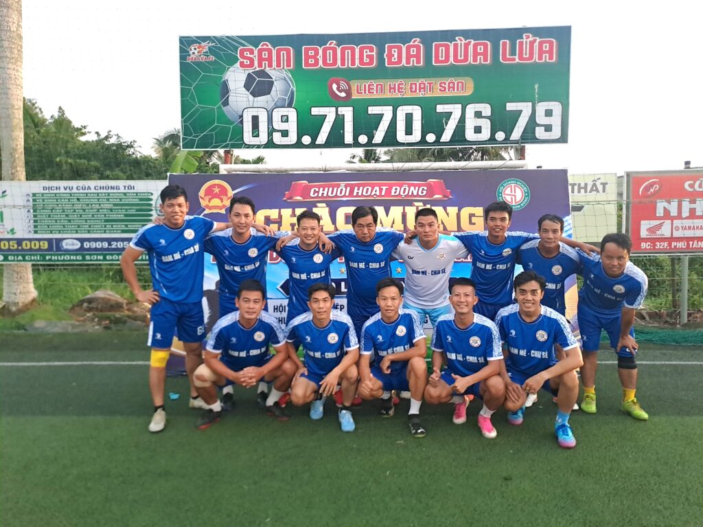 Sôi nổi các hoạt động chào mừng ngày Doanh Nhân Việt Nam 2026 5 Giao Luu Bong Da Hoi Doanh Nghiep Phuong Son Dong (3)