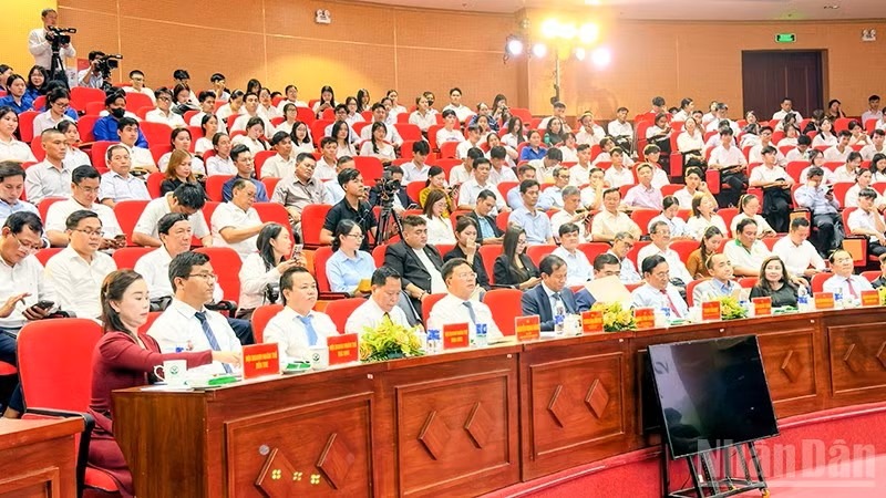 Hoi Doanh Nghiep Son Dong Tham Gia Doi Thoai Doanh Nghiep Tinh Vinh Long New